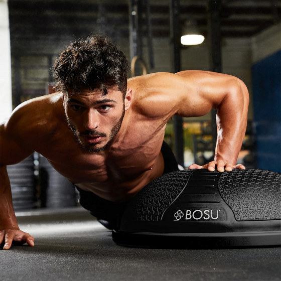 Exercices avec Bosu® NEXGEN Pro BLACK Exercices avec Bosu® NEXGEN Pro BLACK